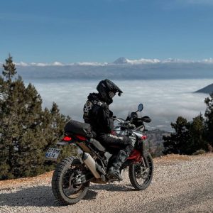 Фото
