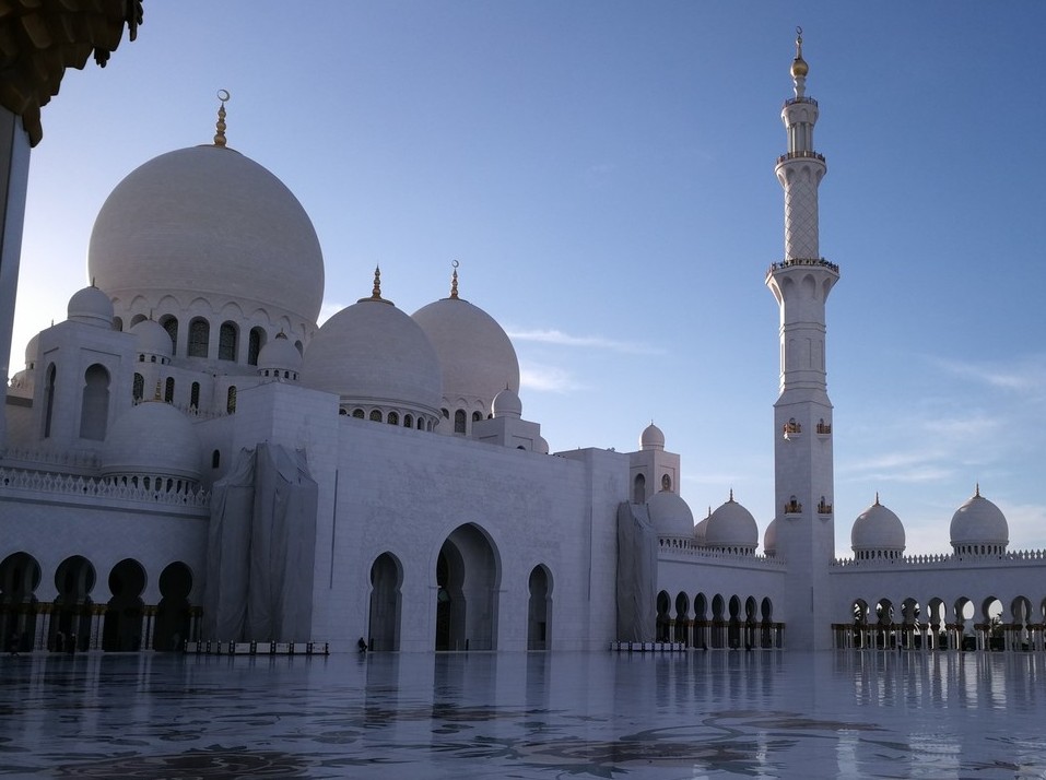 Экскурсия в мечеть Шейха Заеда